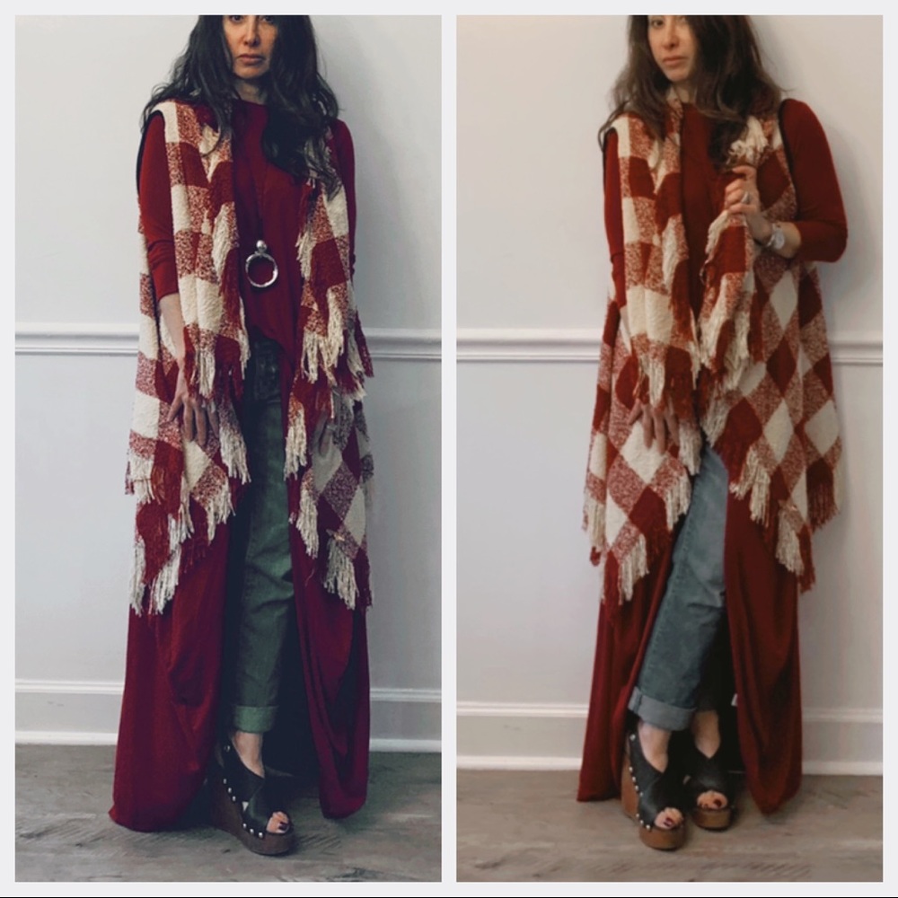 ✨LAST ONE ✨Plaid fringe vest - Picture 8 of 8